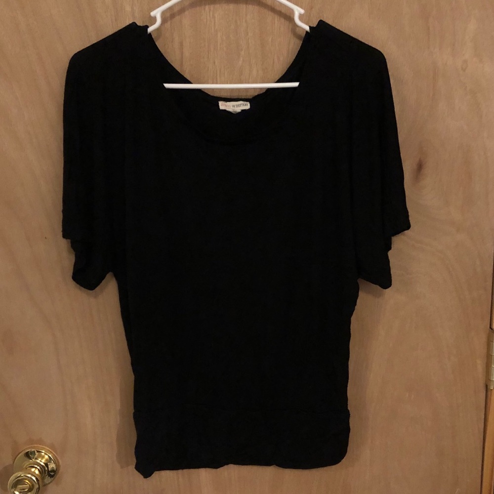 Women’s Black Short Sleeve Shirt